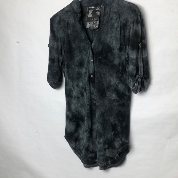 Young Fabulous & Broke Tops - YFB tie dye roll up 3/4 sleeve snap front top